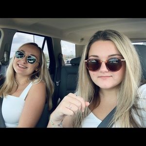 Meet your Posher, Alex